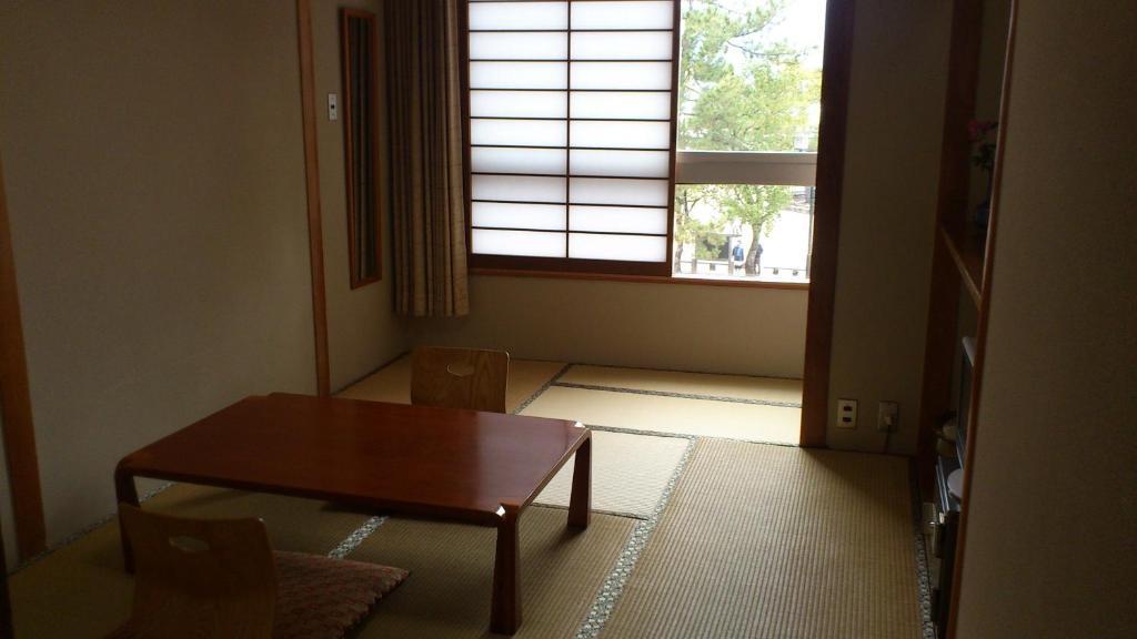 Yamaichi Bekkan Hatsukaichi Camera foto