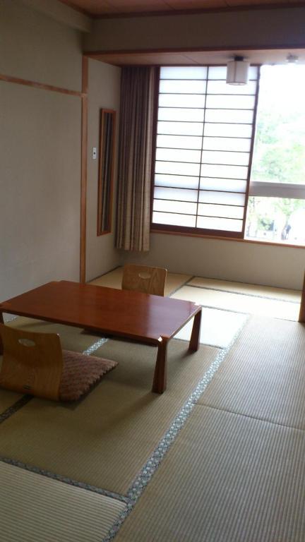 Yamaichi Bekkan Hatsukaichi Camera foto